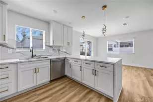13831 Bessemer, Los Angeles, CA 91401 - Photo 11