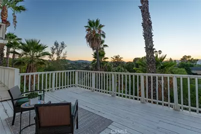 22497 Venido Road, Woodland Hills, CA 91364 - Photo 41