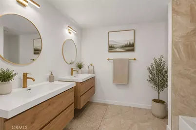 22497 Venido Road, Woodland Hills, CA 91364 - Photo 37