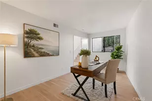 22497 Venido Rd, Woodland Hills, CA 91364 - Photo 39