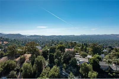 22497 Venido Road, Woodland Hills, CA 91364 - Photo 3