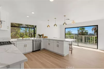 22497 Venido Road, Woodland Hills, CA 91364 - Photo 15