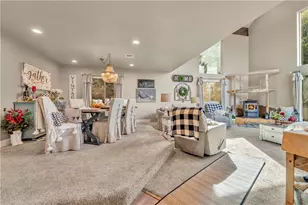 1813 Zermatt Dr, Pine Mountain Club, CA 93222 - Photo 3