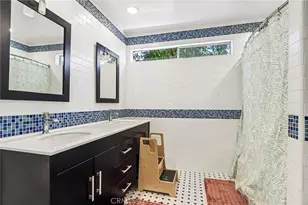 18937 Sylvan St, Tarzana, CA 91335 - Photo 21