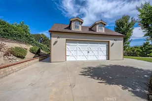 17327 Firma Ct, Granada Hills, CA 91344 - Photo 41