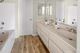 566 E Ave R8, Palmdale, CA 93550 - Photo 17