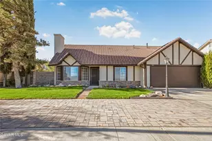 566 E Ave R8, Palmdale, CA 93550 - Photo 1