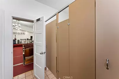 950 W 42nd, Los Angeles, CA 90037 - Photo 13