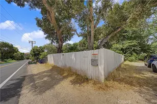 13111 Sierra, Agua Dulce, CA 91390 - Photo 3