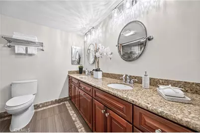 450 San Vicente Boulevard #104, Santa Monica, CA 90402 - Photo 17