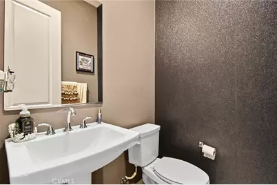 27681 Turnleaf Court, Saugus, CA 91350 - Photo 17