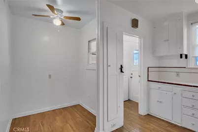 79 N Berkeley Avenue, Pasadena, CA 91107 - Photo 9