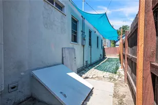 79 N Berkeley Ave, Pasadena, CA 91107 - Photo 25