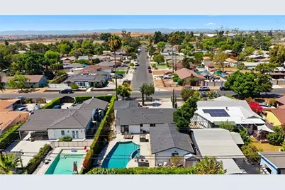 9930 Wealtha, Los Angeles, CA 91352 - Photo 49