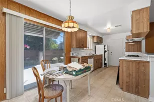 23323 Ostronic, Los Angeles, CA 91367 - Photo 11