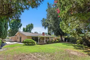 23323 Ostronic, Los Angeles, CA 91367 - Photo 3