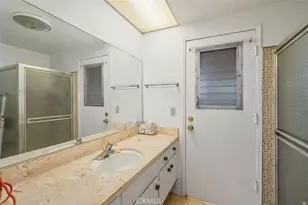 23323 Ostronic, Los Angeles, CA 91367 - Photo 17