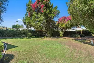 23323 Ostronic, Los Angeles, CA 91367 - Photo 5