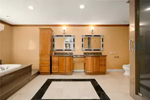 5220 Collier Pl, Woodland Hills, CA 91356 - Photo 15