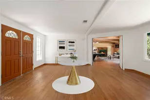 5220 Collier Pl, Woodland Hills, CA 91356 - Photo 3