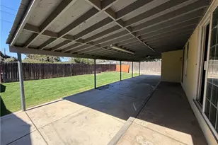 2601 Dore Dr, Bakersfield, CA 93304 - Photo 17