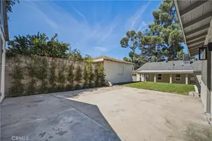 10512 Samoa Ave, Tujunga, CA 91042 - Photo 29