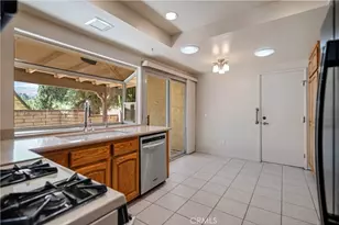 26562 Cardwick Ct, Newhall, CA 91321 - Photo 13