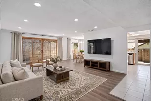 26562 Cardwick Ct, Newhall, CA 91321 - Photo 7