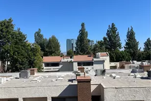 5550 Owensmouth, Woodland Hills, CA 91367 - Photo 15
