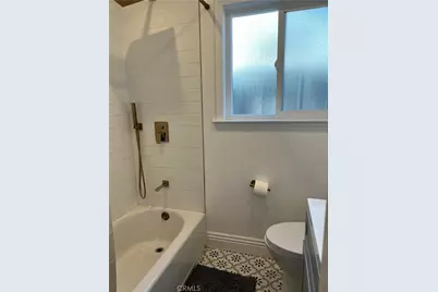 1454 N Clybourn Avenue, Burbank, CA 91505 - Photo 15