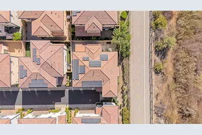 21737 Propello, Saugus, CA 91350 - Photo 35