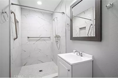 8007 Broadleaf, Panorama City, CA 91402 - Photo 13