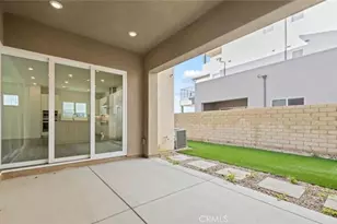 27503 Golden Currant Pl, Valencia, CA 91381 - Photo 11