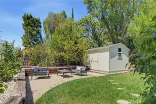 4715 Burgundy Rd, Woodland Hills, CA 91364 - Photo 27