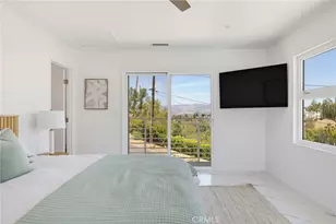 4715 Burgundy Rd, Woodland Hills, CA 91364 - Photo 17