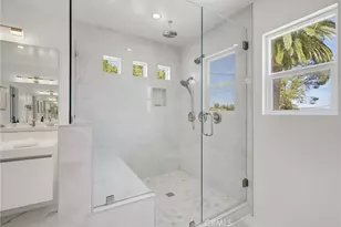 4715 Burgundy Rd, Woodland Hills, CA 91364 - Photo 19