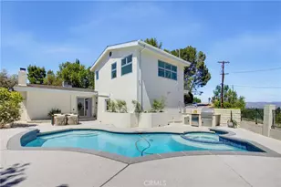 4715 Burgundy Rd, Woodland Hills, CA 91364 - Photo 41