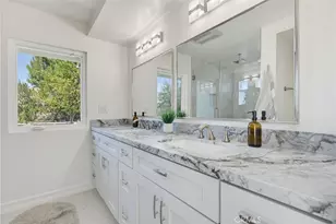 4715 Burgundy Rd, Woodland Hills, CA 91364 - Photo 27