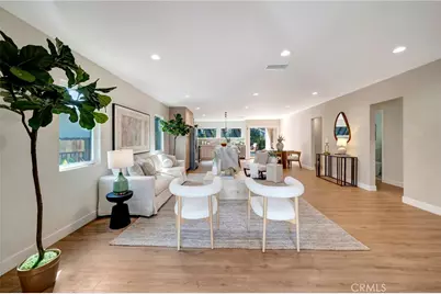 22120 Costanso Street, Woodland Hills, CA 91364 - Photo 3