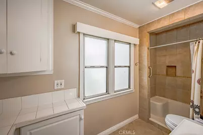 2056 E Villa, Pasadena, CA 91107 - Photo 17