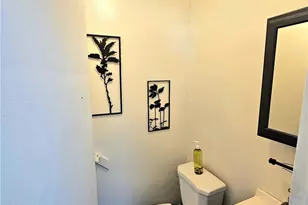 2056 E Villa, Pasadena, CA 91107 - Photo 7