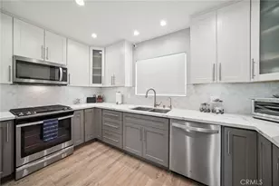 8434 Oakdale Ave, Winnetka, CA 91306 - Photo 13