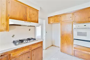 9720 Tunney, Northridge, CA 91324 - Photo 5