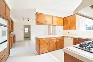 9720 Tunney, Northridge, CA 91324 - Photo 7