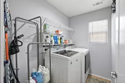 37318 Queen Anne Place, Palmdale, CA 93551 - Photo 39