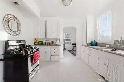 4916 W 12th, Los Angeles, CA 90019 - Photo 13