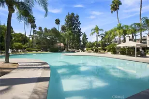 21400 Burbank, Woodland Hills, CA 91367 - Photo 15
