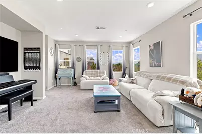 591 Heritage Valley Parkway, Fillmore, CA 93015 - Photo 3