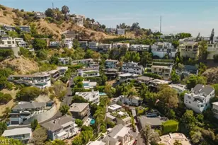 1688 Sunset Plaza Dr, Los Angeles, CA 90069 - Photo 37