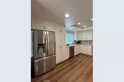 38011 Village 38, Camarillo, CA 93012 - Photo 7